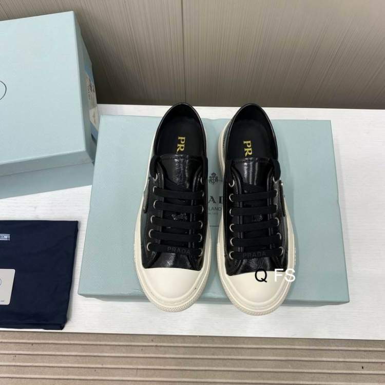 Picture of Prada Shoes _SKUPradasz35-40FS030518822